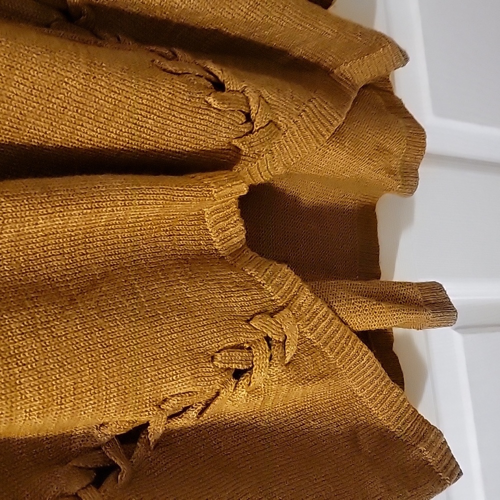 Sweet Mustard Yellow Sweater Size 3X - Picture 3 of 4